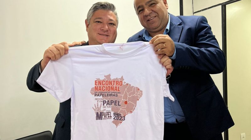 ﻿Eduardo Henrique Neves recebe o Deputado Estadual Márcio Nakashima no Encontro Nacional de Lideranças Sindicais em Brasília