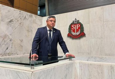 Neste 1º de Maio, minha saudação especial ao Sindicato dos Papeleiros, símbolo de luta e resistência da classe trabalhadora.